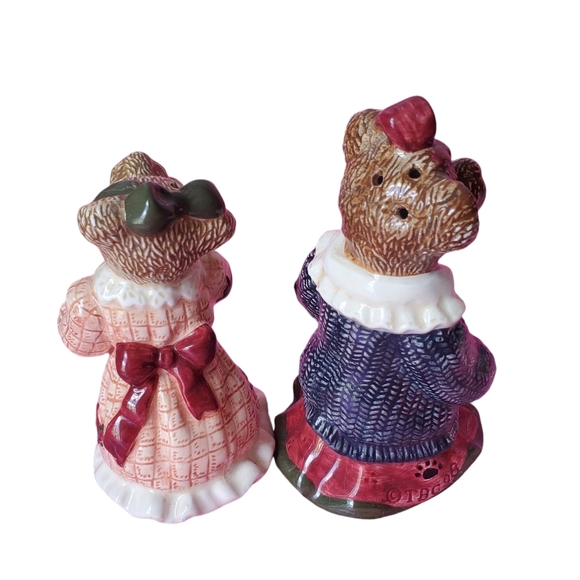 Vintage Boyds Bears salt and pepper shakers - Picture 2 of 3